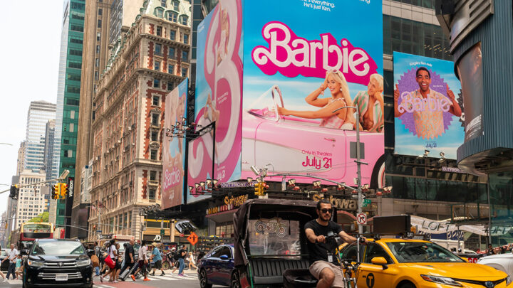 Barbieaffischer i New York