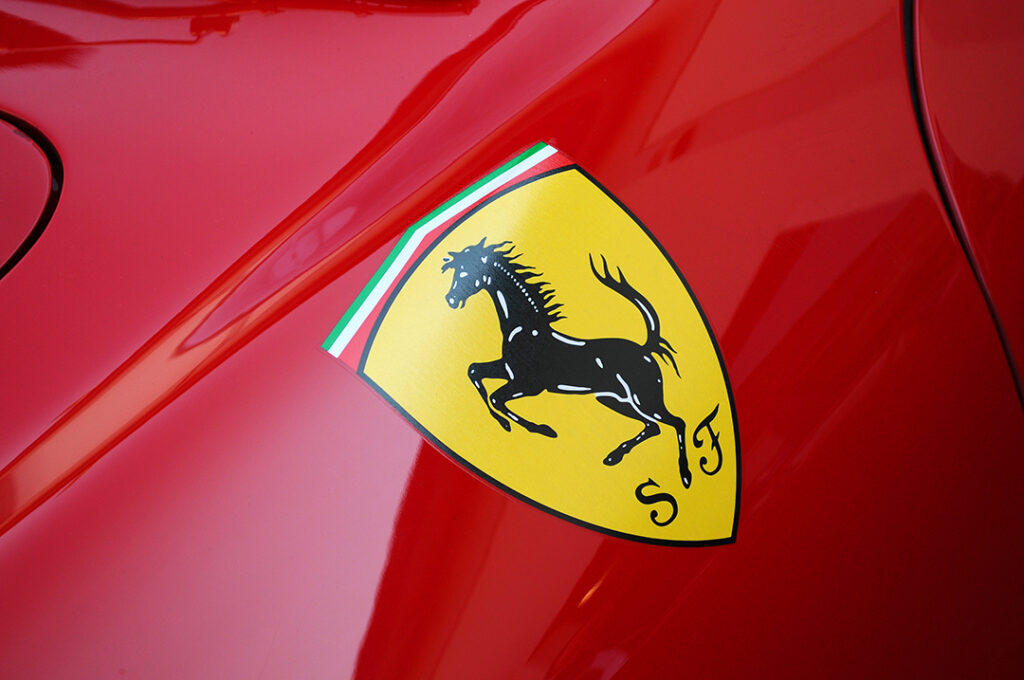 Ferrari logotypen