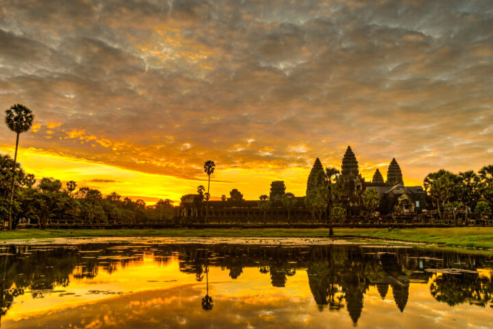 Siluetten av Angkor Wat