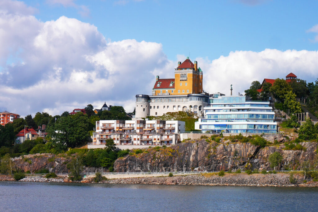 Lidingö, Villa Foresta i bakgrunden