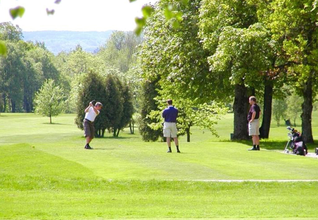 Golfare vid Torreby slott