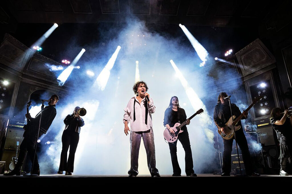 Magnus Uggla på Scen