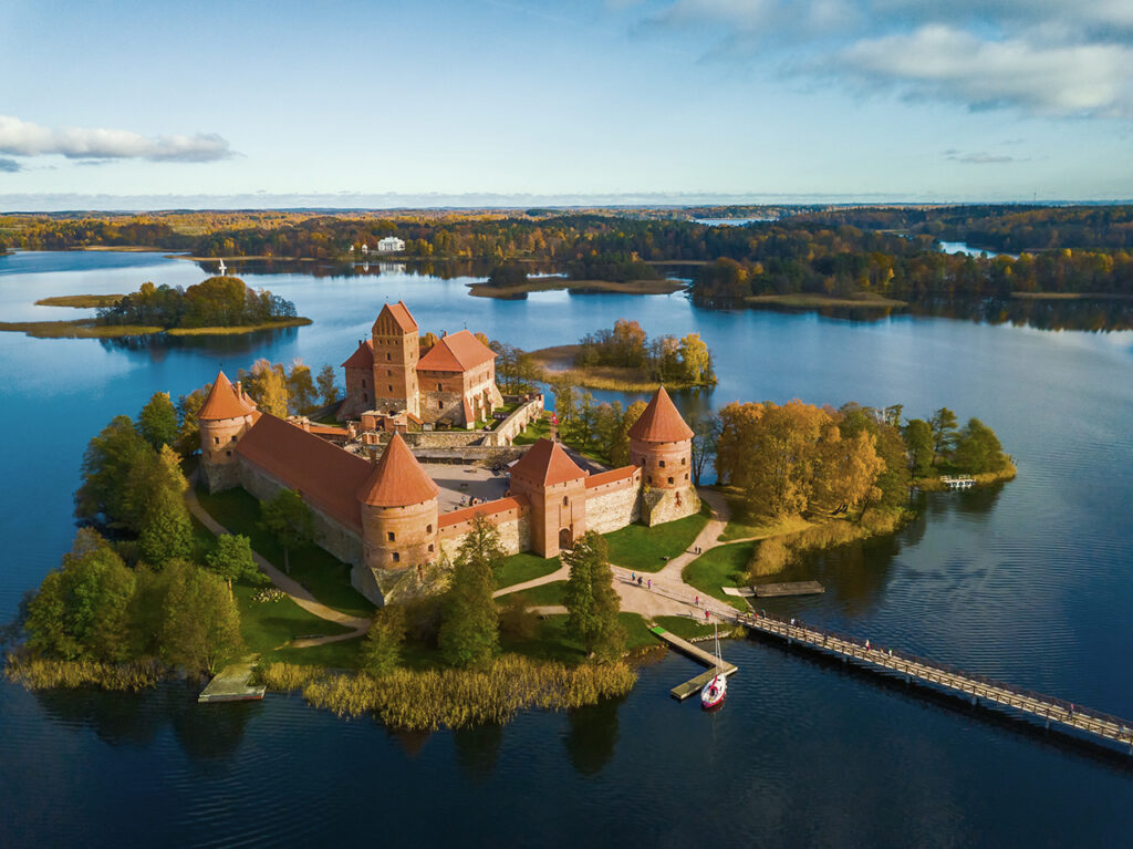 Vacker drönarbild av Trakai slott