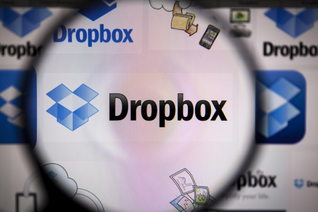 Dropbox-logotypen förstorad på datorskärm
