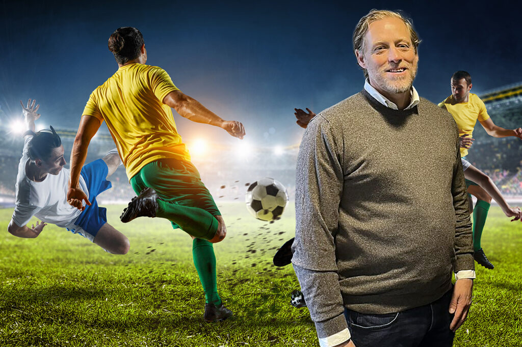 Fotbollsspelare och Anders i förgrund